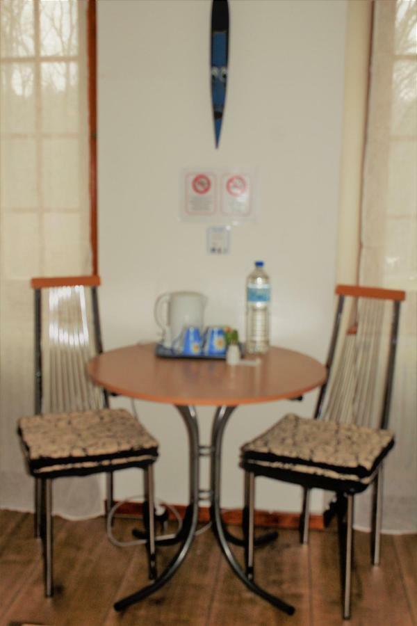 Chambres D'Hotes Chez Pierrot Et Flo Vugelles-La Mothe Εξωτερικό φωτογραφία